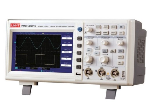 UNI-T UTD2102CEX oscilloscope