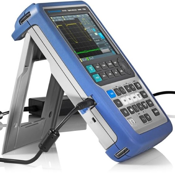 Rohde & Schwarz RTH1004 handheld osciloscope