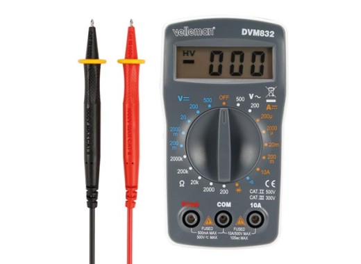 Multimètre de budget DVM832